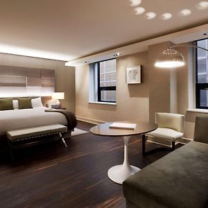 One-Bedroom King Suite